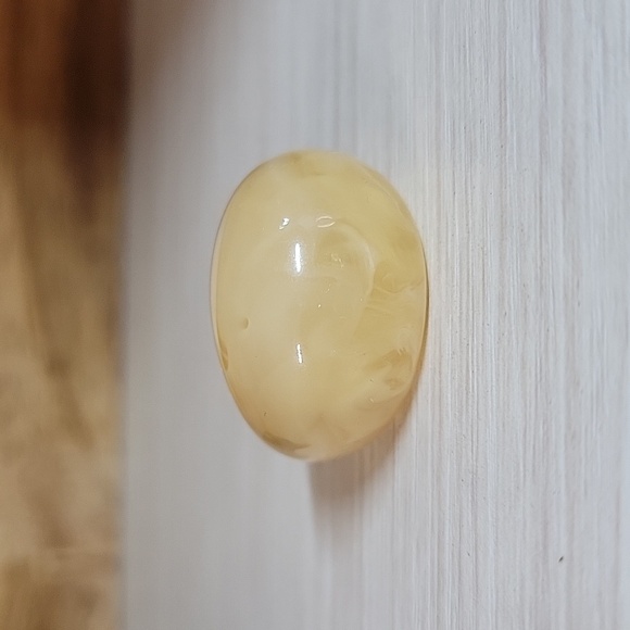 CARAMEL CREAM SWIRL DOME RING - Picture 5 of 7